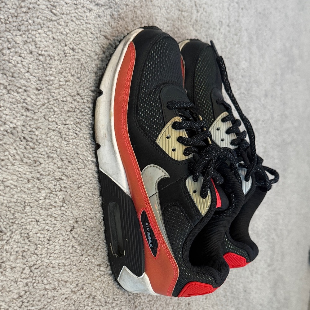 Nike Kids Black, Red, and Cream Sneakers